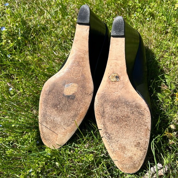 Tory Burch Black Leather Raleigh Round Toe Wedge Pumps - Picture 4 of 4